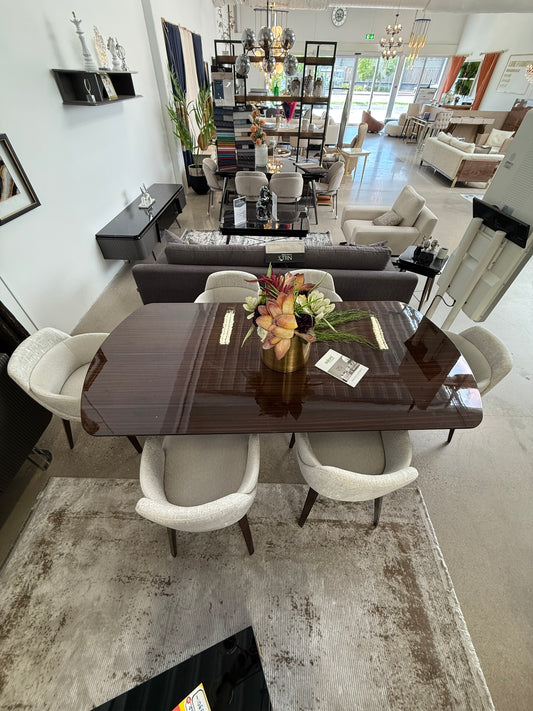 Favor Matgrupp - Matbord med 6 St Stolar