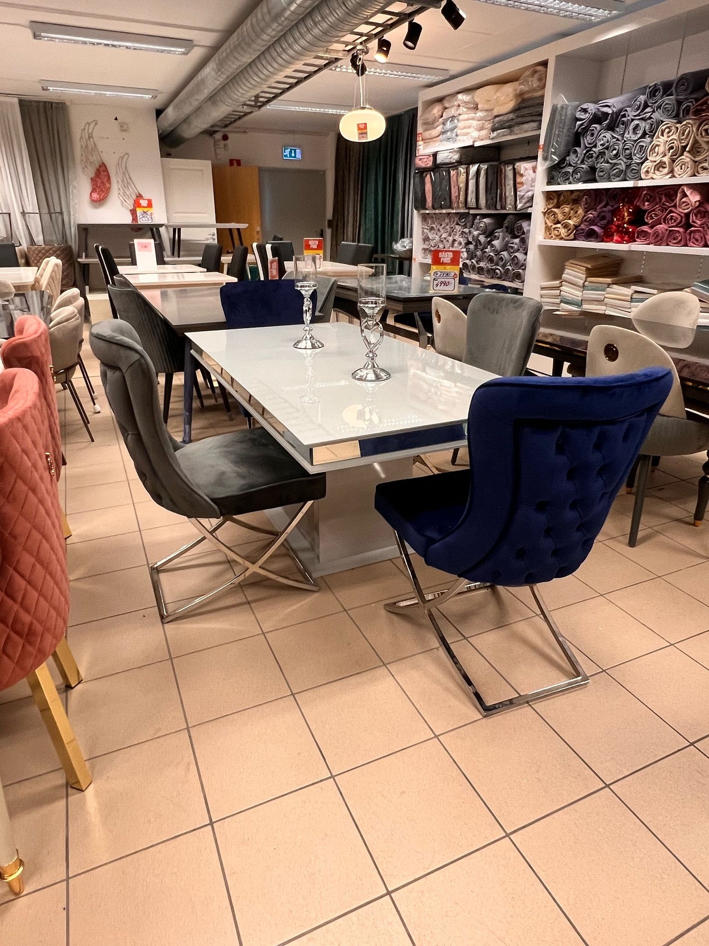 Erika Pirlanta Matbord - Vit med Silver