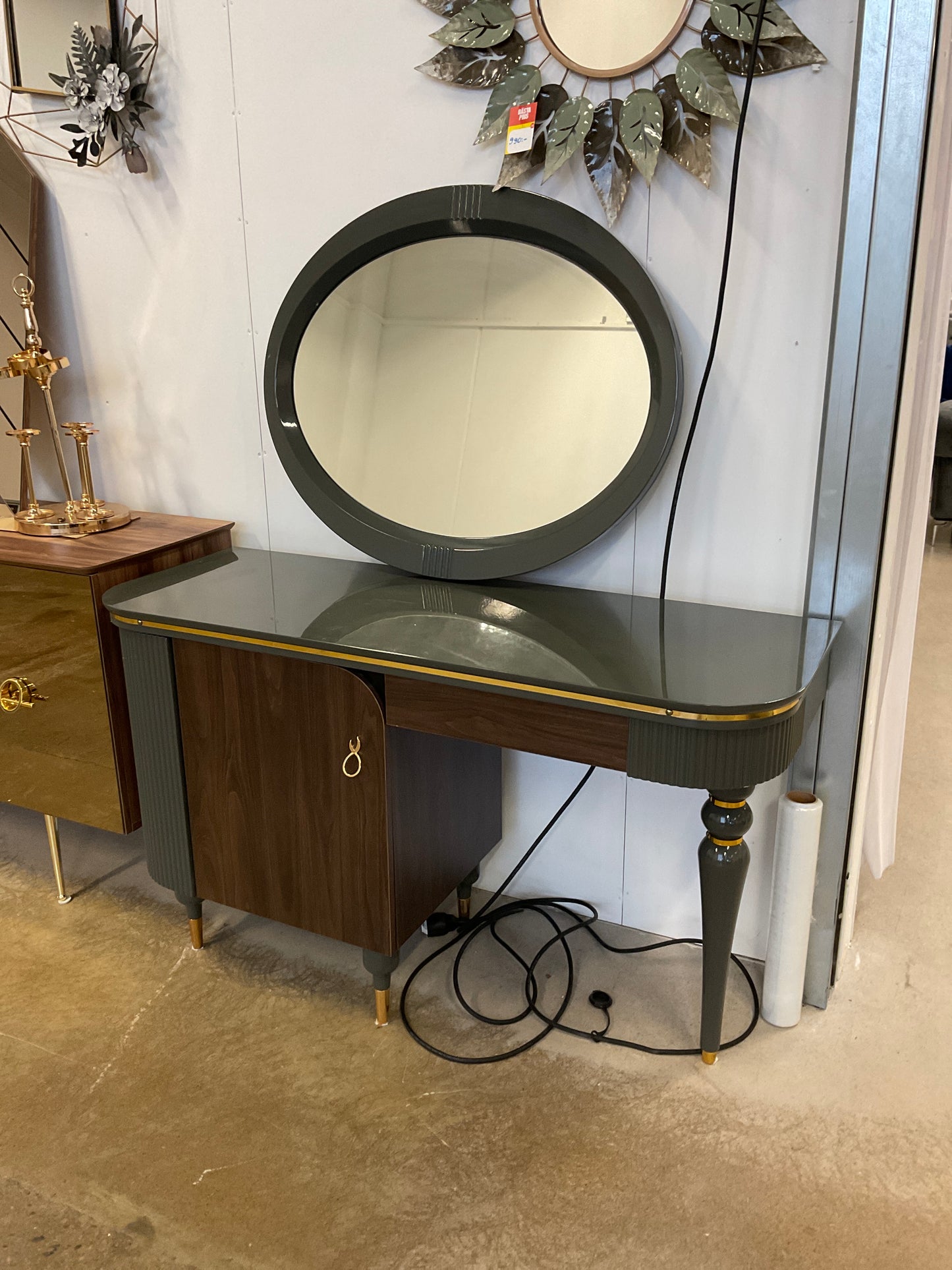 Capella Sminkbord med Spegel