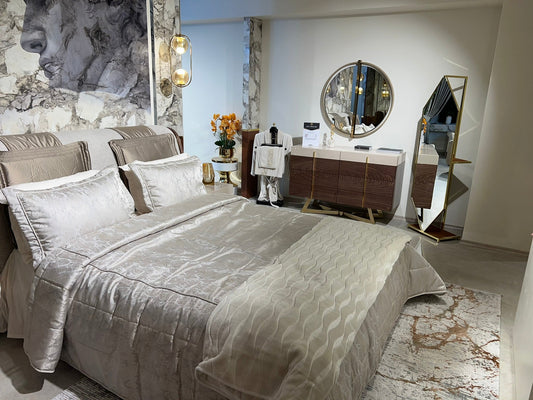 Aura Sminkbord med Spegel - LINE Furniture Group