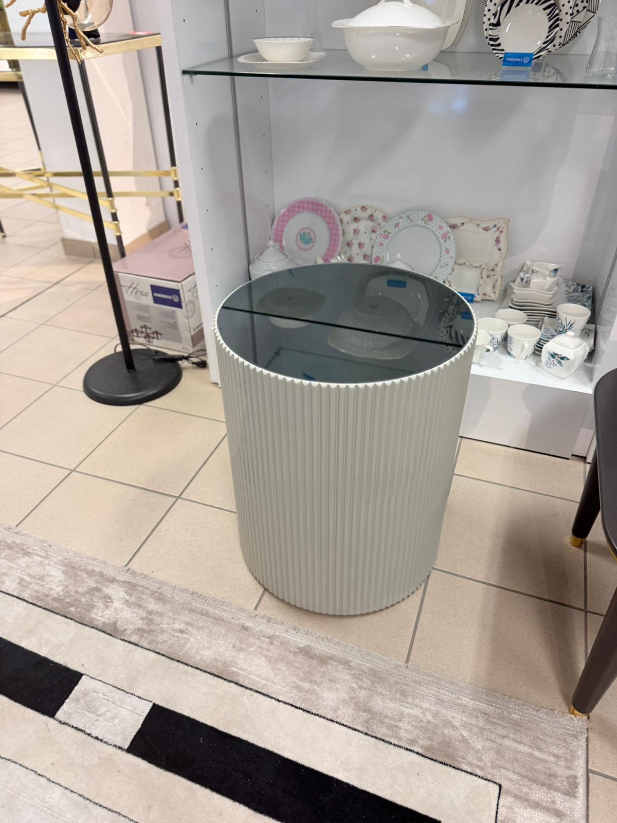 London Sidobord - Ljusgrå