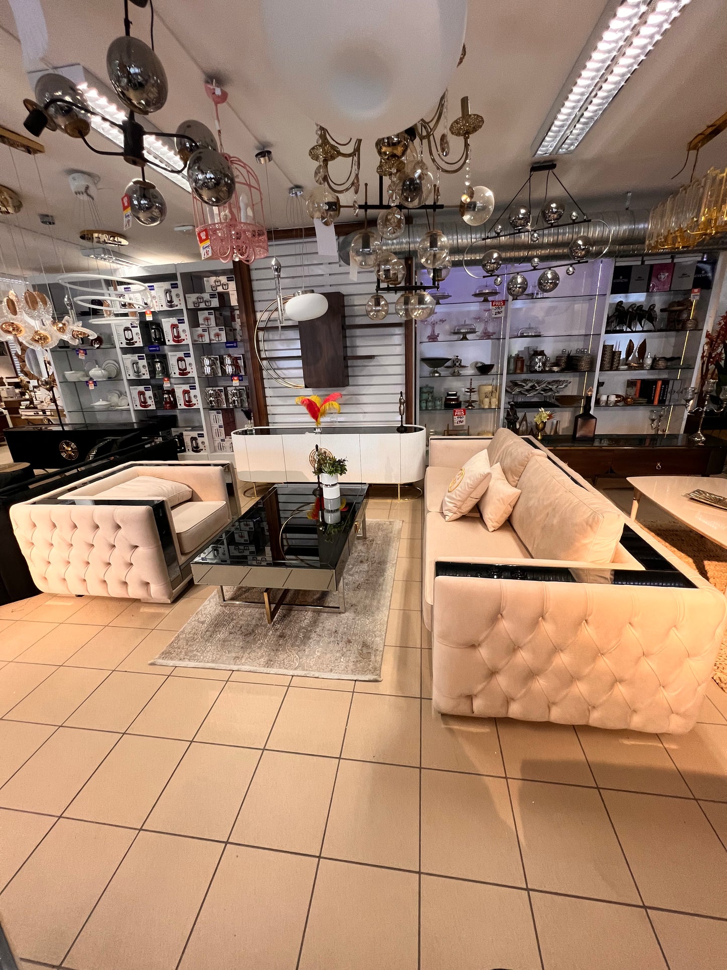 Gabba 3+1 Soffgrupp - Beige med Silver Ben