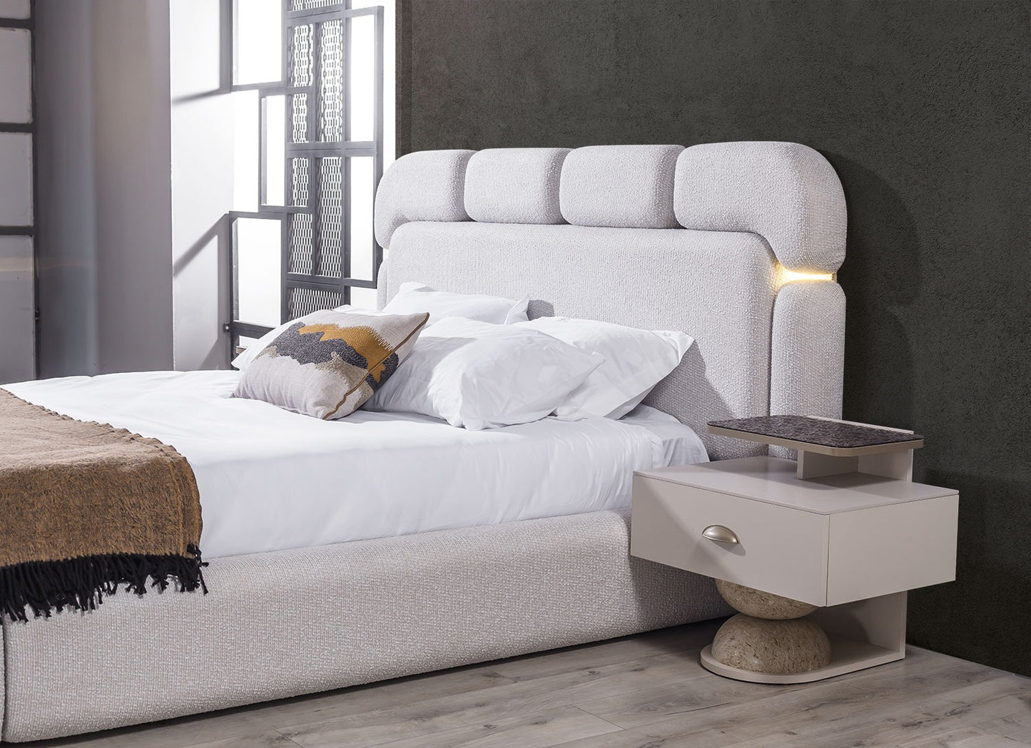 Avva Säng med Förvaring