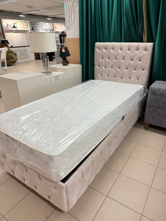 Pirlanta Säng - 160x200 cm