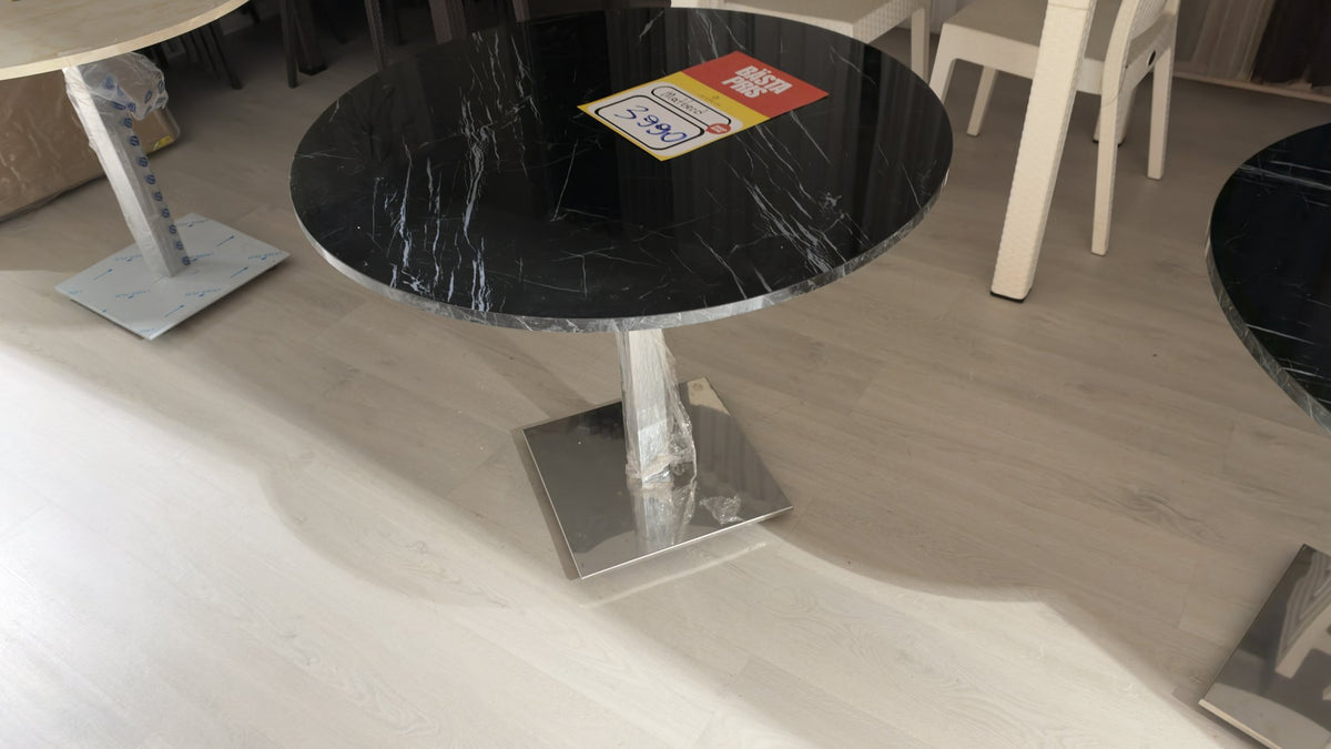 Matbord 6 – visningsexemplar, bild 1