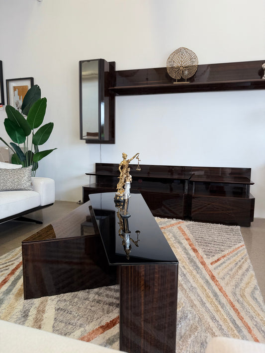 Lisa Vardagsrumsset- Matbord med 6 st Stolar, Soffbord, Skänk med Spegel, Tv Bänk med Överdelen