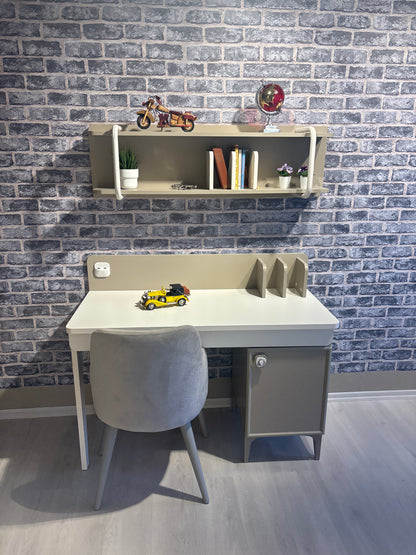 Titti Alfa Skrivbord – Line Furniture