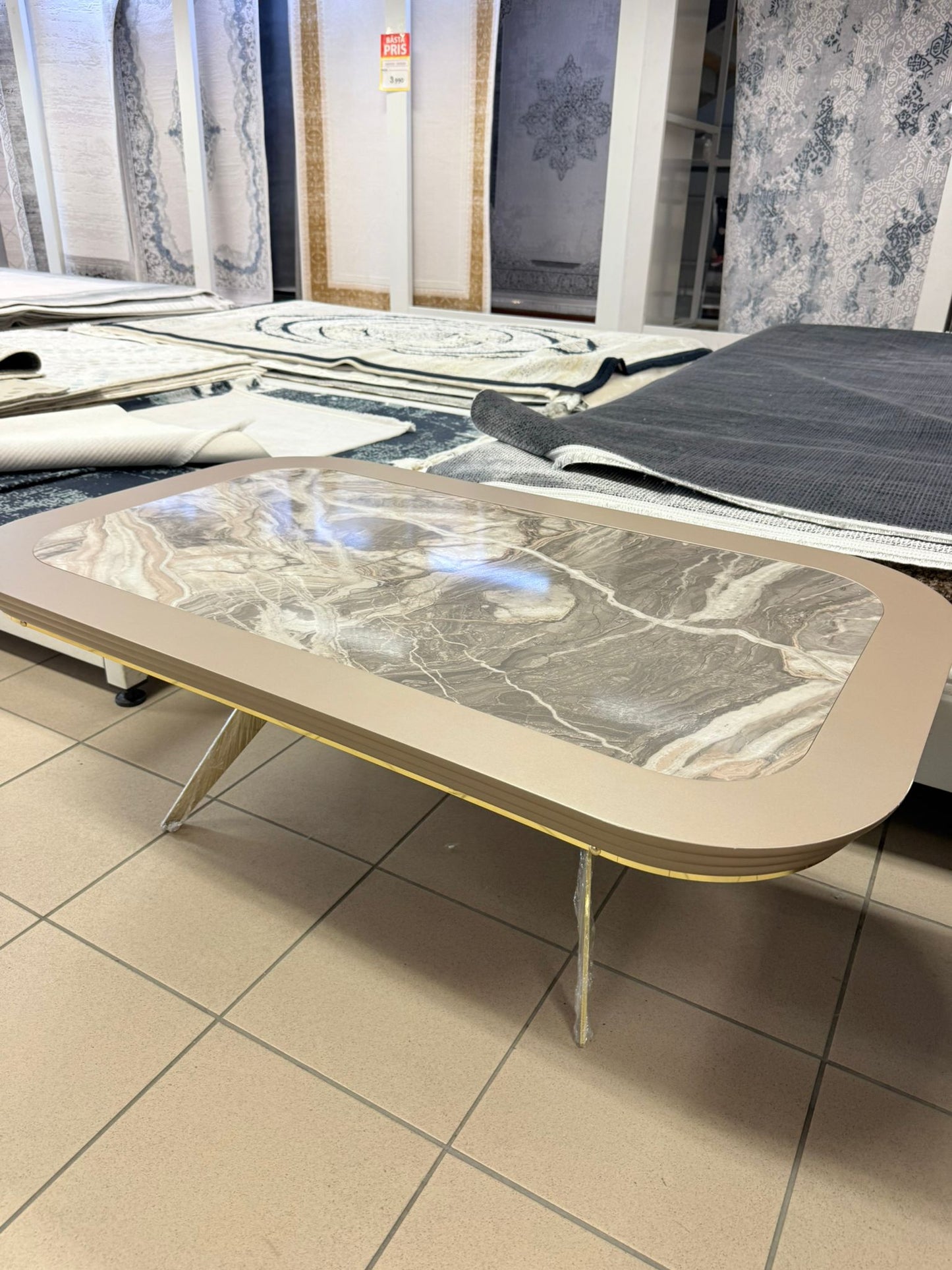 Aracikan Arya Guld Soffbord