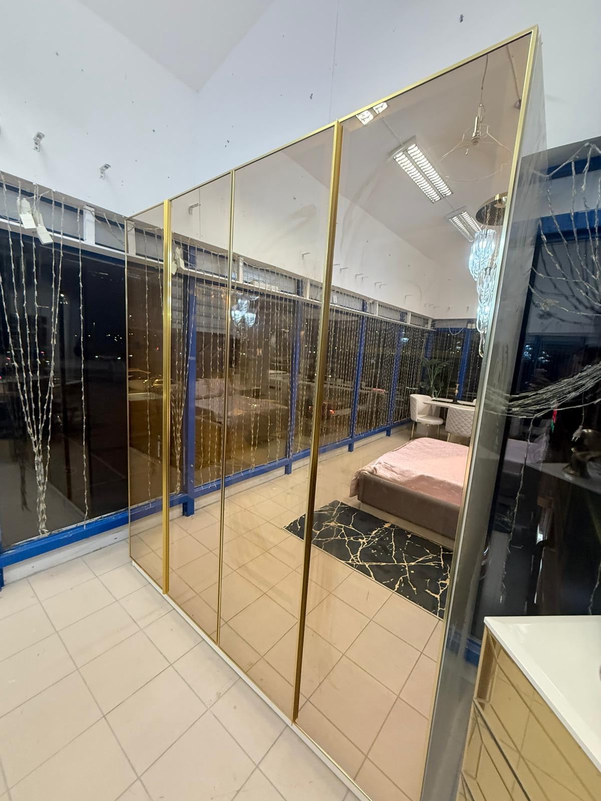 Erike Gold Sovrumsset