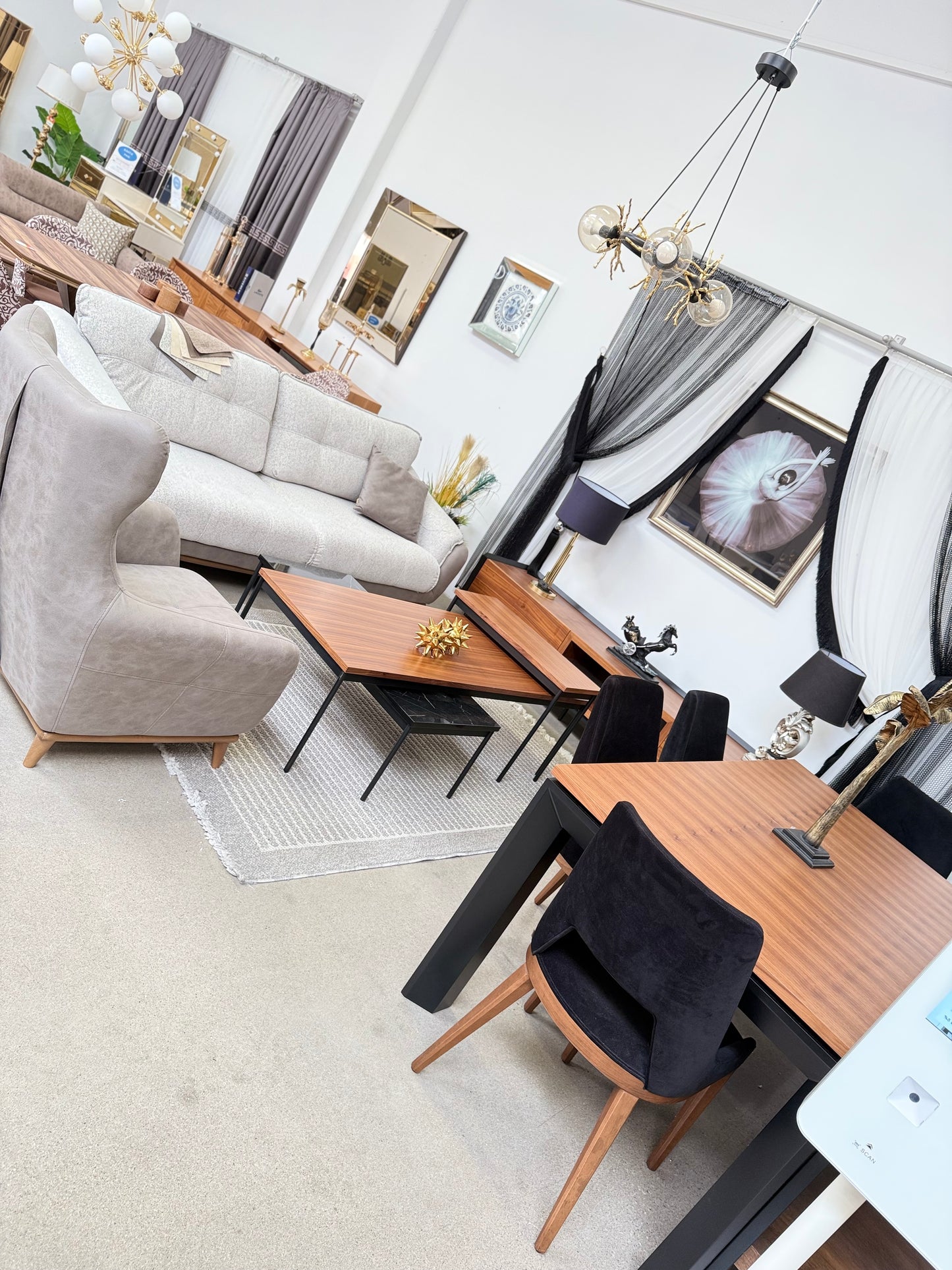 Rita Vardagsrumsset - Matbord med 4 st Stolar, Soffbord, Tv Bänk