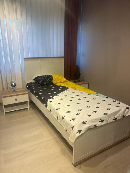 Titti Alaska Säng