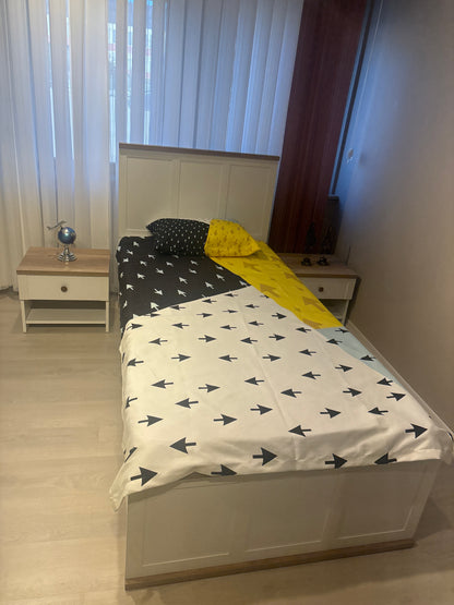 Titti Alaska Säng