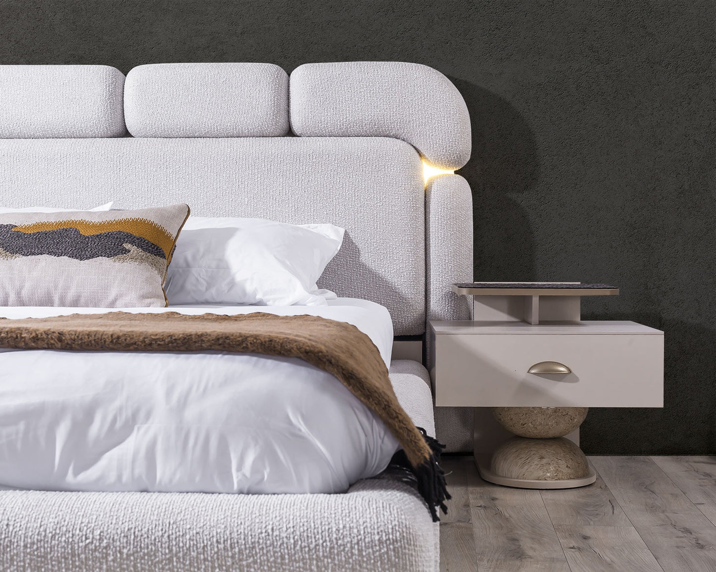 Avva Sovrumsset( Bed-2 st bedside table-Sminkbord-Spegel)