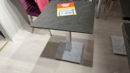 Matbord 1 – visningsexemplar, bild 1