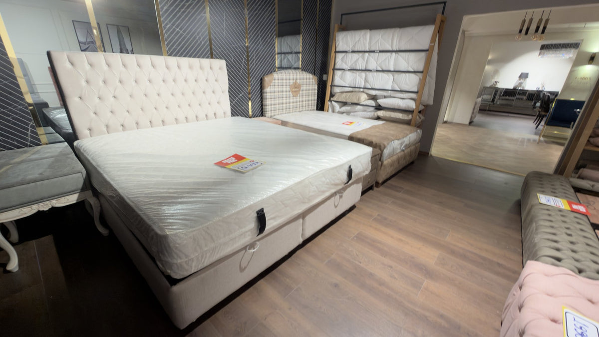 Arlanda Säng 160 cm – visningsexemplar, bild 1