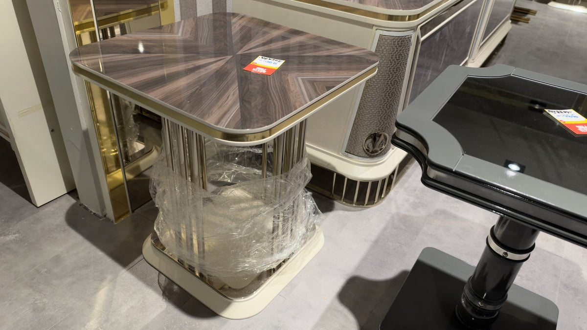 Bugatti Sidobord – visningsexemplar, bild 1