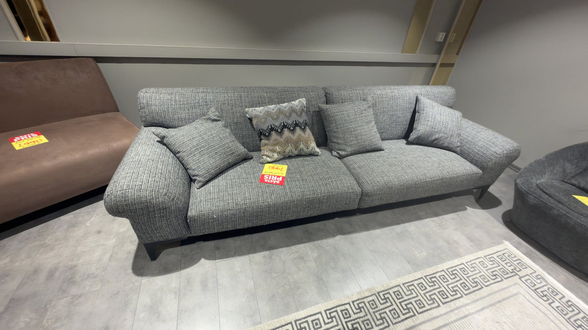 Saloni 4-sits soffa – visningsexemplar, bild 1