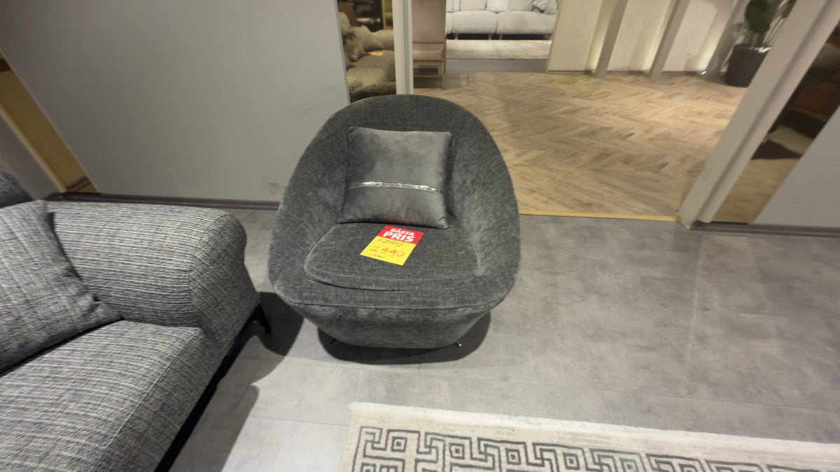 Saloni Fåtölj – visningsexemplar, bild 1
