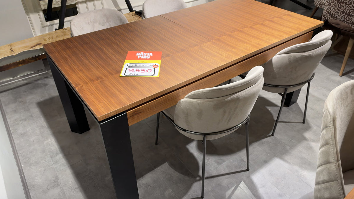 Rita Matbord med 4 stolar 2 – visningsexemplar, bild 1