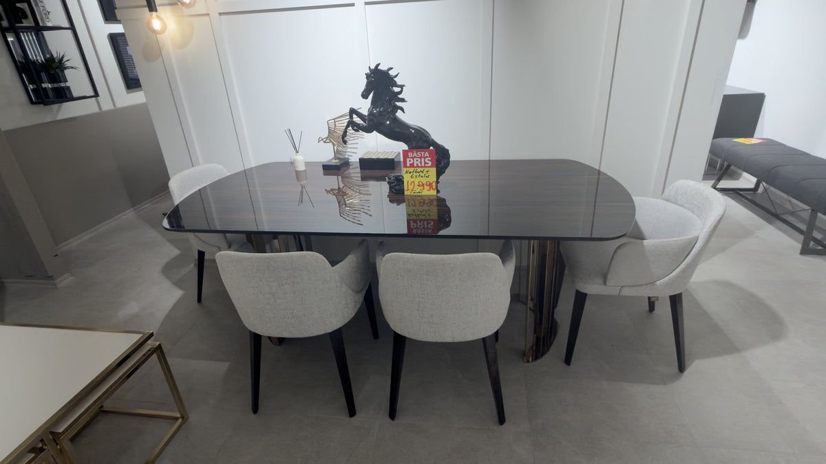 Favor Matbord med 6 stolar 1 – visningsexemplar, bild 1
