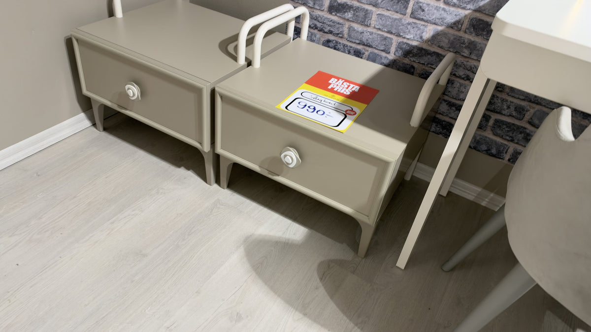 Sängbord 2 – visningsexemplar, bild 1