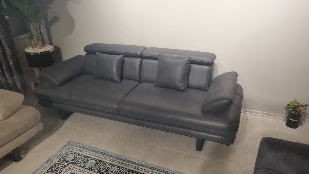 Tesla 3-sits soffa – visningsexemplar, bild 1