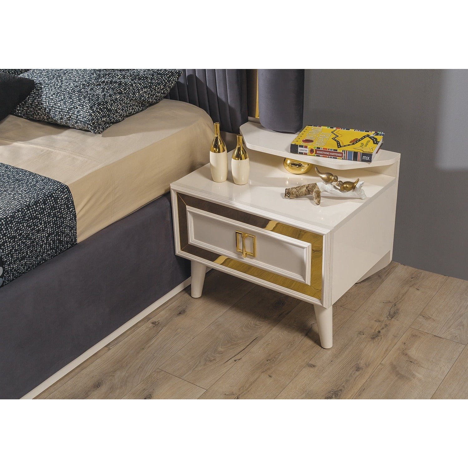 Gold Sängbord - LINE Furniture Group