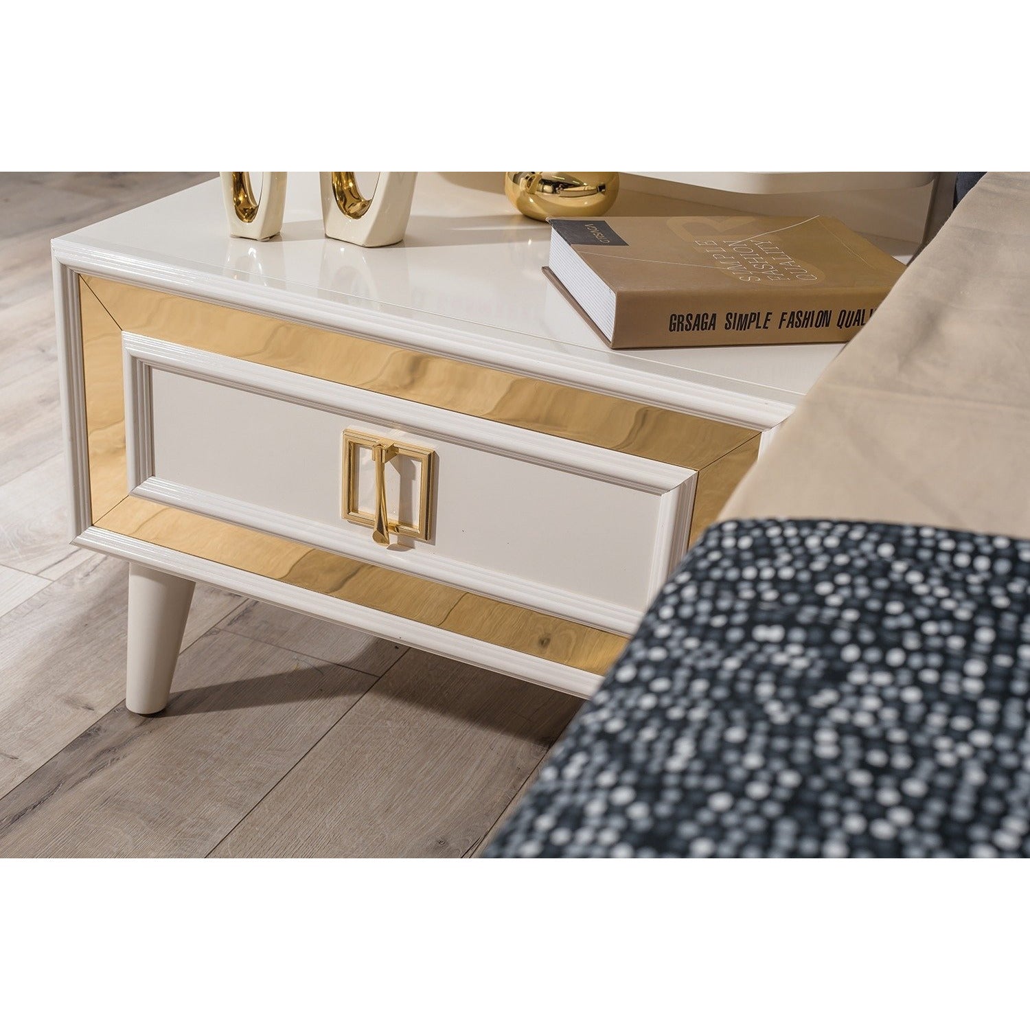 Gold Sängbord - LINE Furniture Group