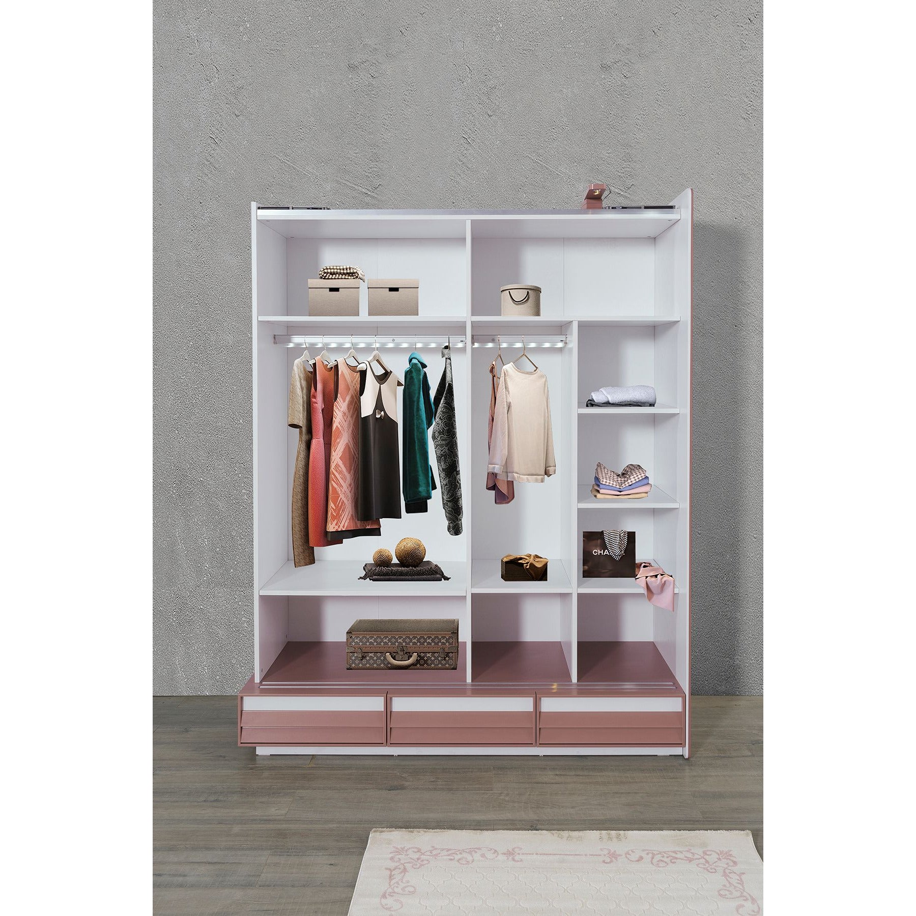 Rose Garderob (3 Dörrar) - LINE Furniture Group